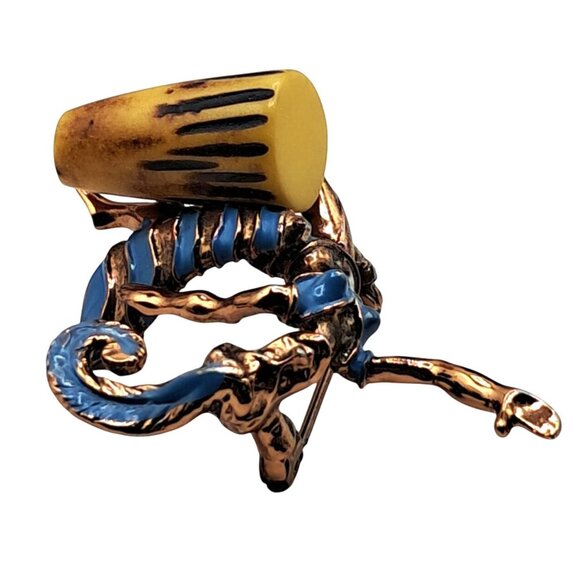 Vintage Dancing Drummer Brooch Untested Bakelite Figural Enamel Lady PIn Costume - Picture 4 of 12